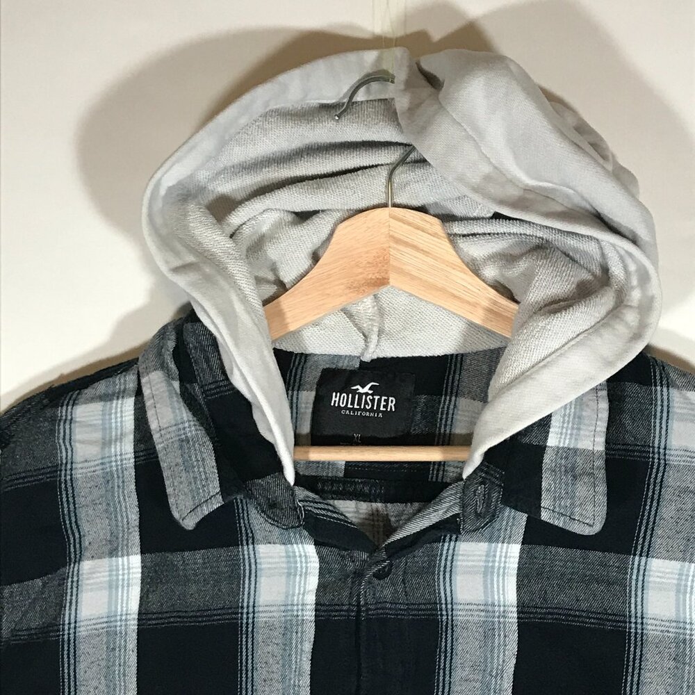 Hollister Men's XL Black Plaid Long Sleeve Button Up Hoodie Flannel Shirt - Picture 2 of 11